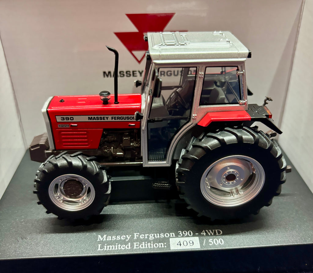 Universal Hobbies Massey Ferguson 390 4WD Tractor 1:32 Scale