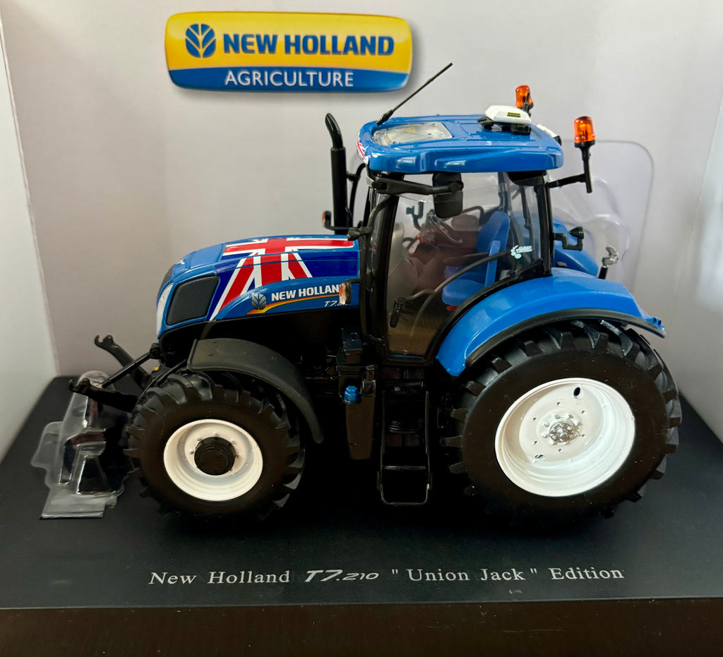 Universal Hobbies New Holland T7.210 Union Jack Edition - 1:32 Scale