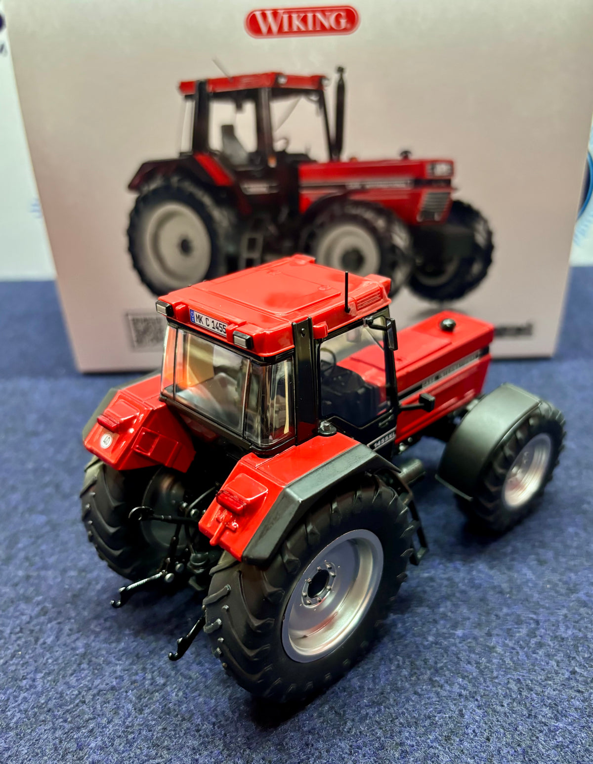 WIKING CASE IH 1455 XL TRACTOR 1:32 SCALE