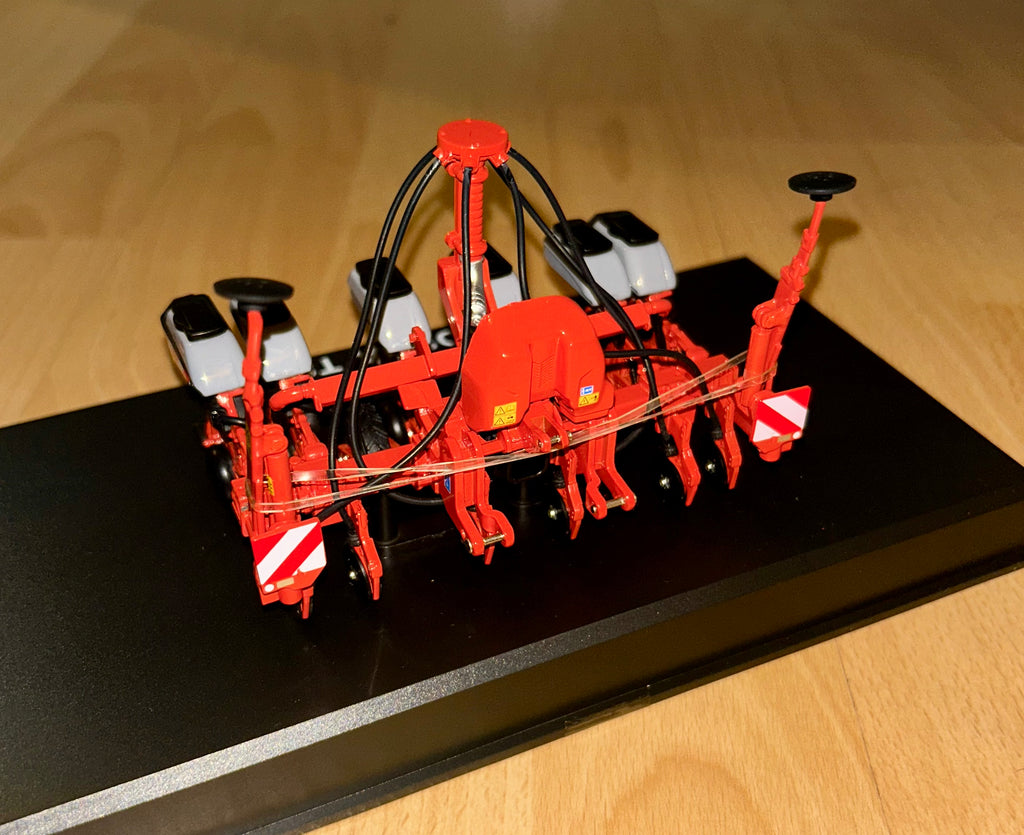 REPLICAGRI KUHN KOSMA TS6 MAIZE DRILL WITH HOPPERS 1:32 SCALE