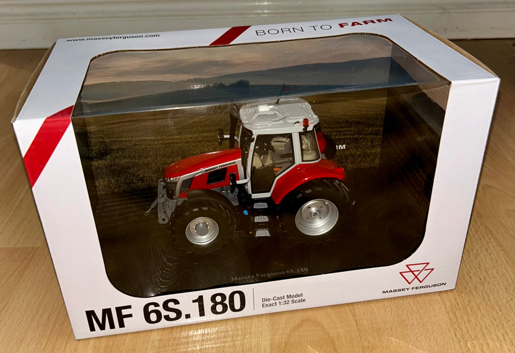UNIVERSAL HOBBIES MASSEY FERGUSON 6S.180 1:32 Scale