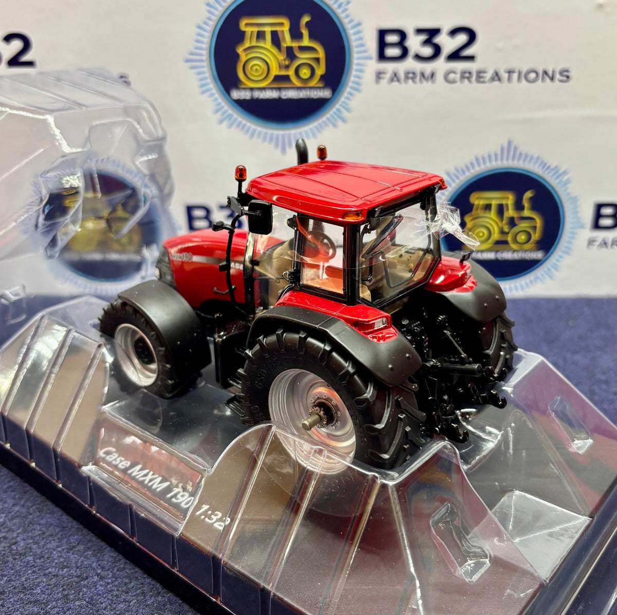 ROS 1:32 SCALE CASE IH MXM 190 COMPLETE WITH FRONT LINKAGE