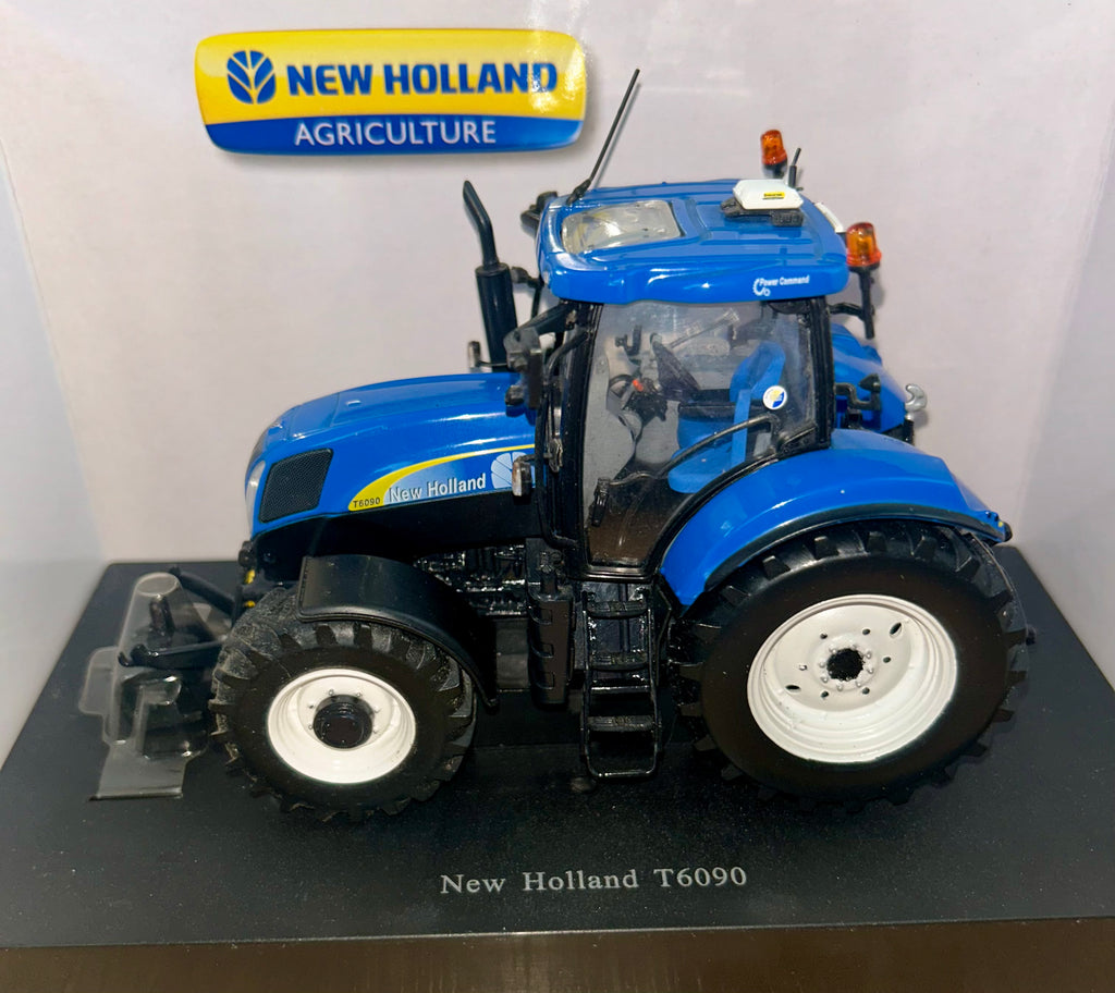 Universal Hobbies New Holland T6090 1:32 Scale
