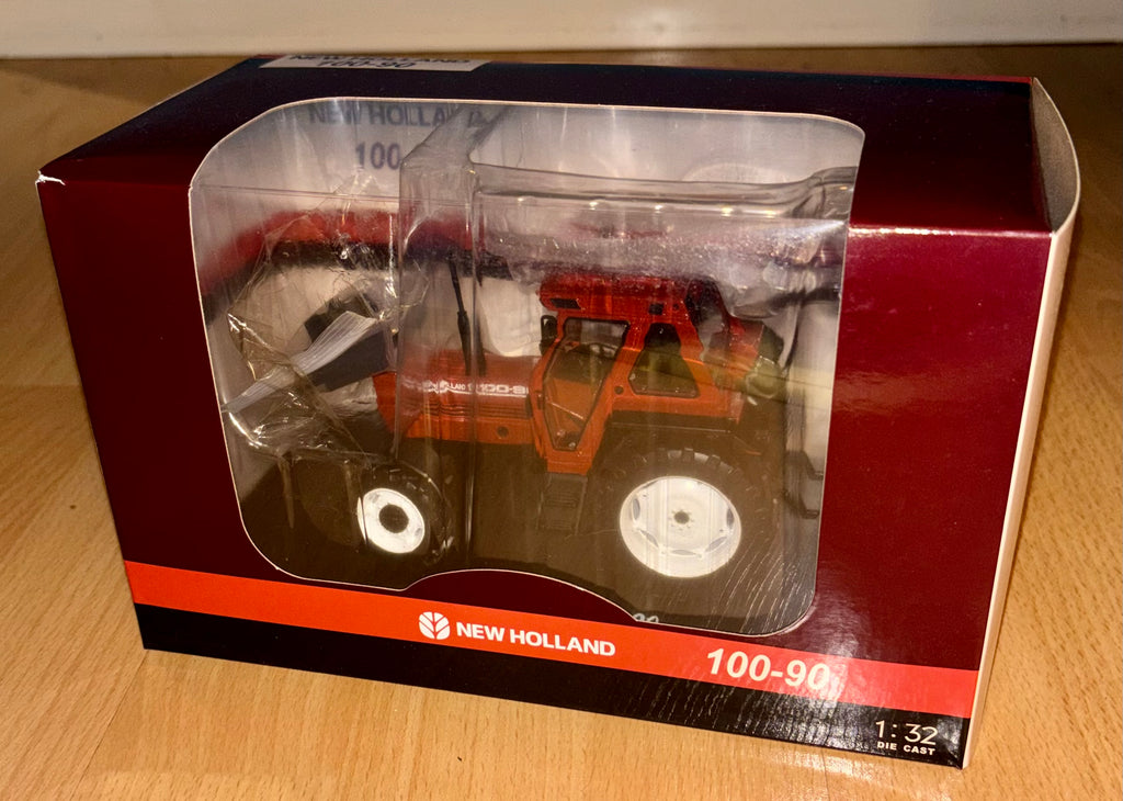 NEW HOLLAND 1:32 SCALE FIAT 100-90 4WD TRACTOR