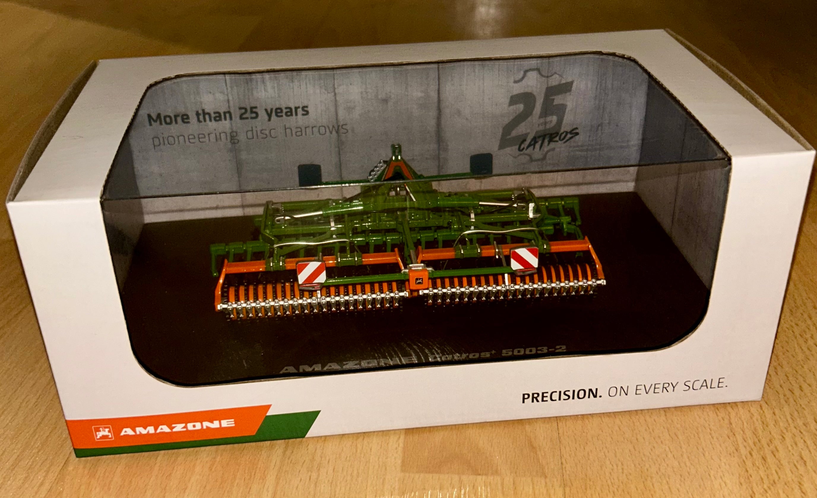 UNIVERSAL HOBBIES AMAZONE CATROS 5003-2 CULTIVATOR 1:32 SCALE