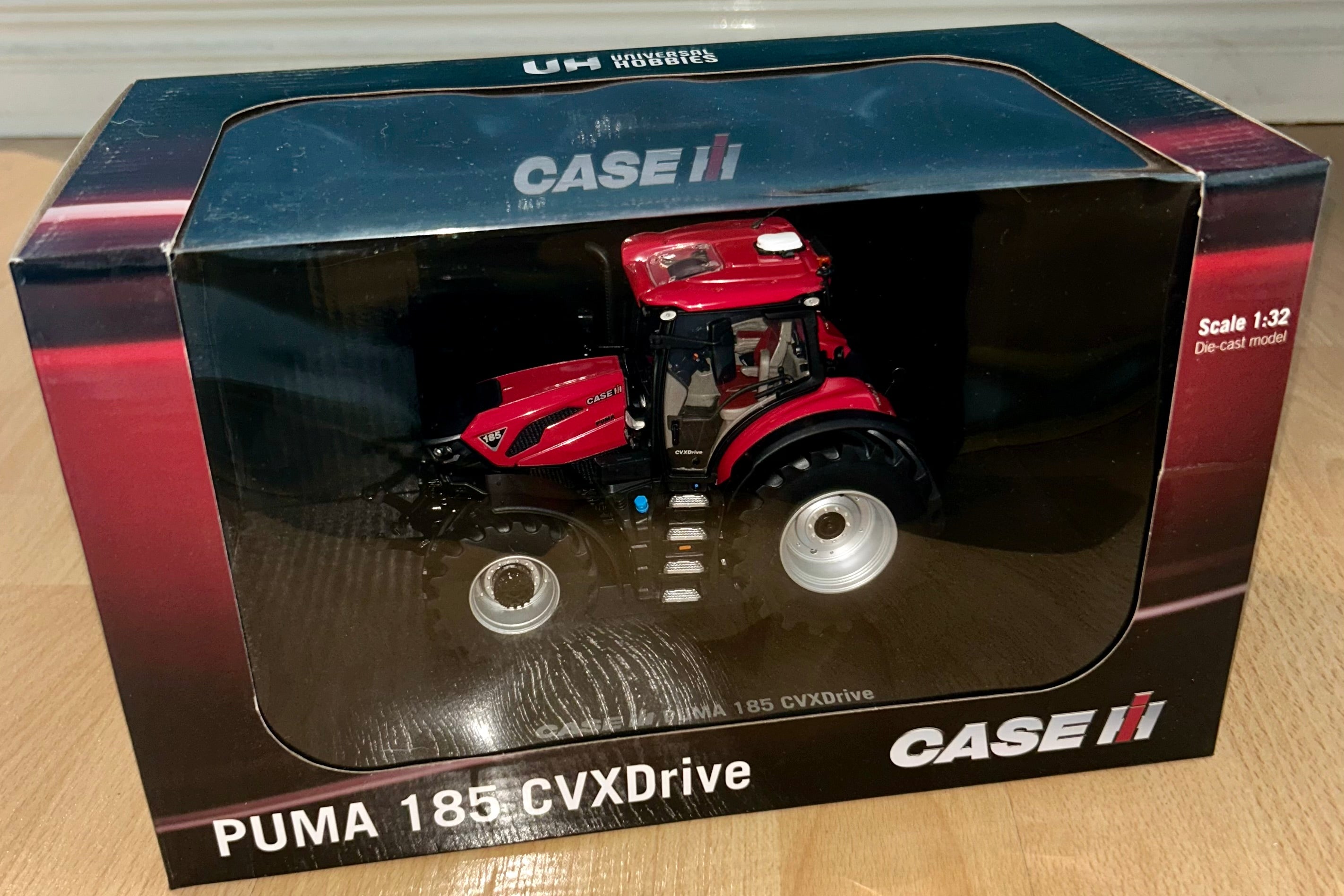 Universal Hobbies Case IH Puma 185 CVX Drive Tractor 1.32 SCALE
