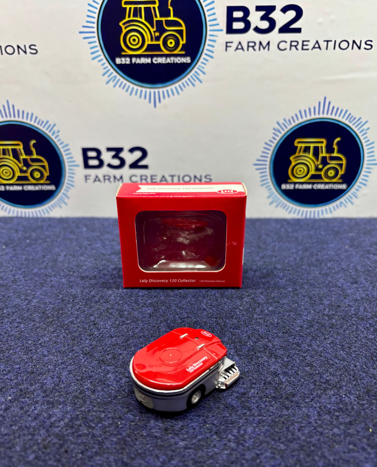 AT COLLECTIONS 1:32 SCALE LELY DISCOVERY COLLECTOR ROBOT SLURRY SCRAPER