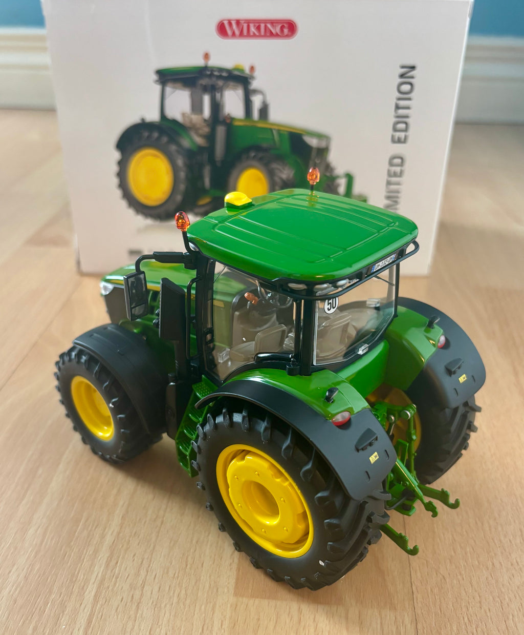 WIKING JOHN DEERE 7290R WITH FRONT WEIGHT AND WHEEL WEIGHTS 1:32 SCALE