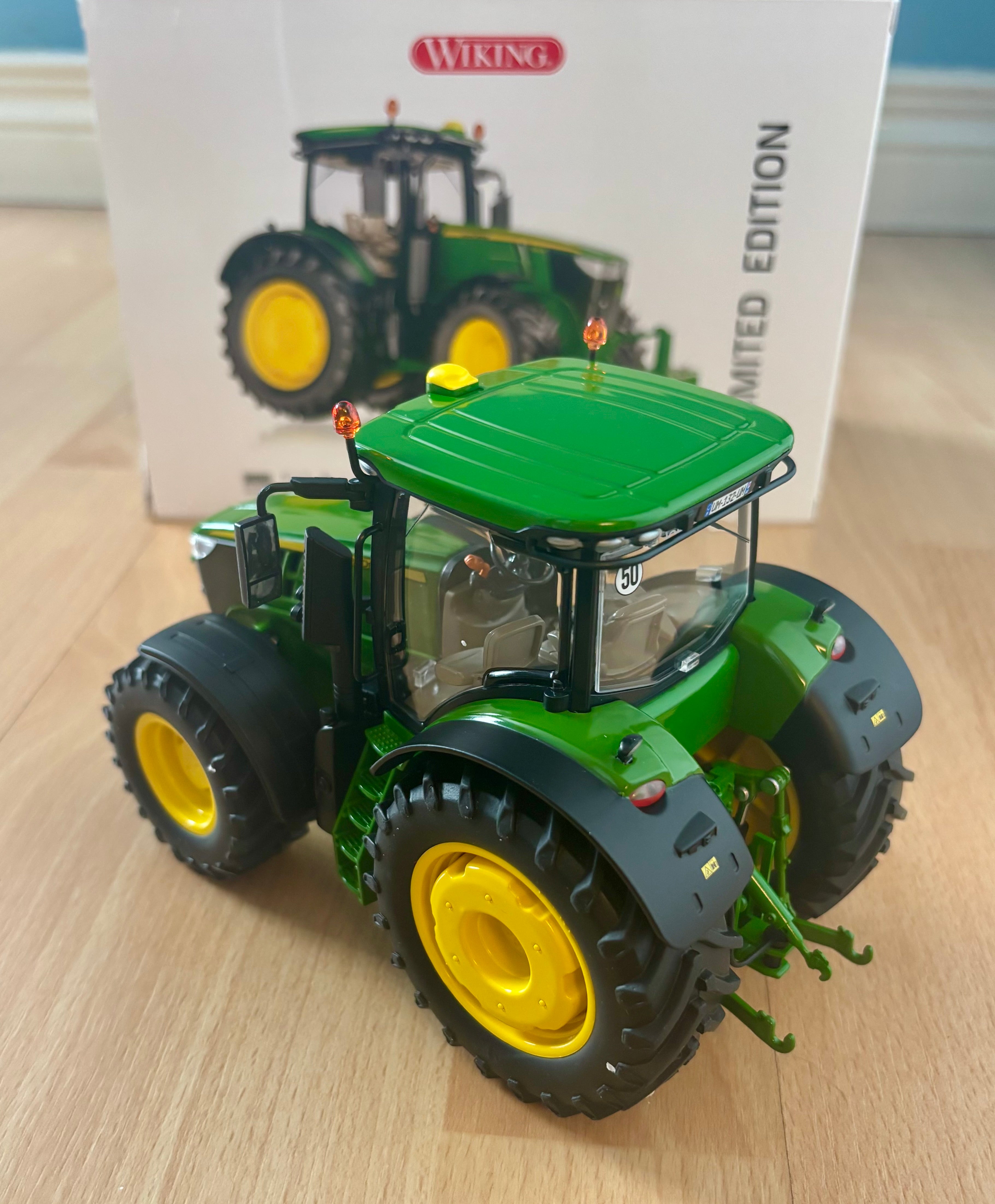 WIKING JOHN DEERE 7290R WITH FRONT WEIGHT AND WHEEL WEIGHTS 1:32 SCALE