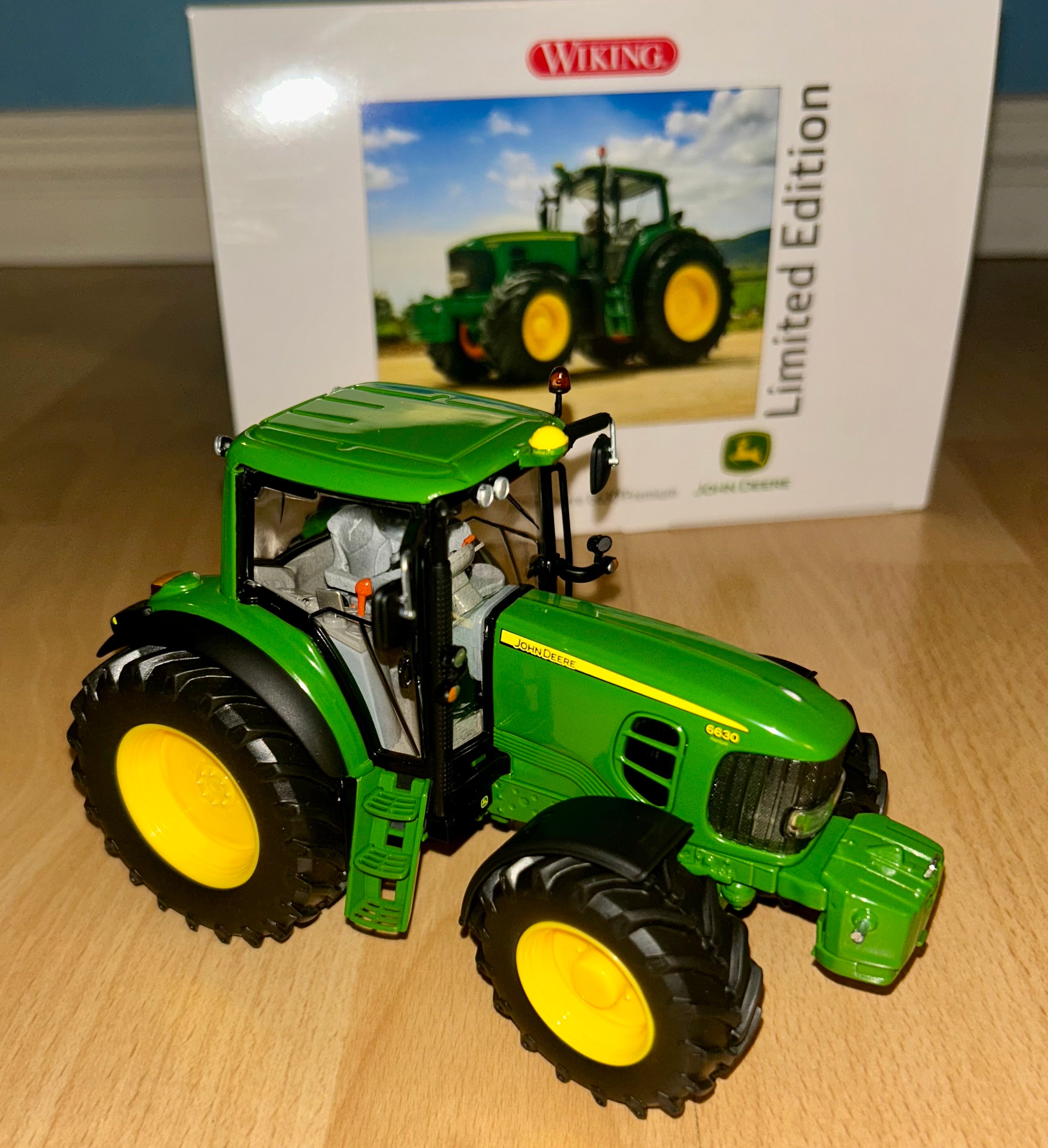 Wiking John Deere 6630 1:32 Scale Limited Edition