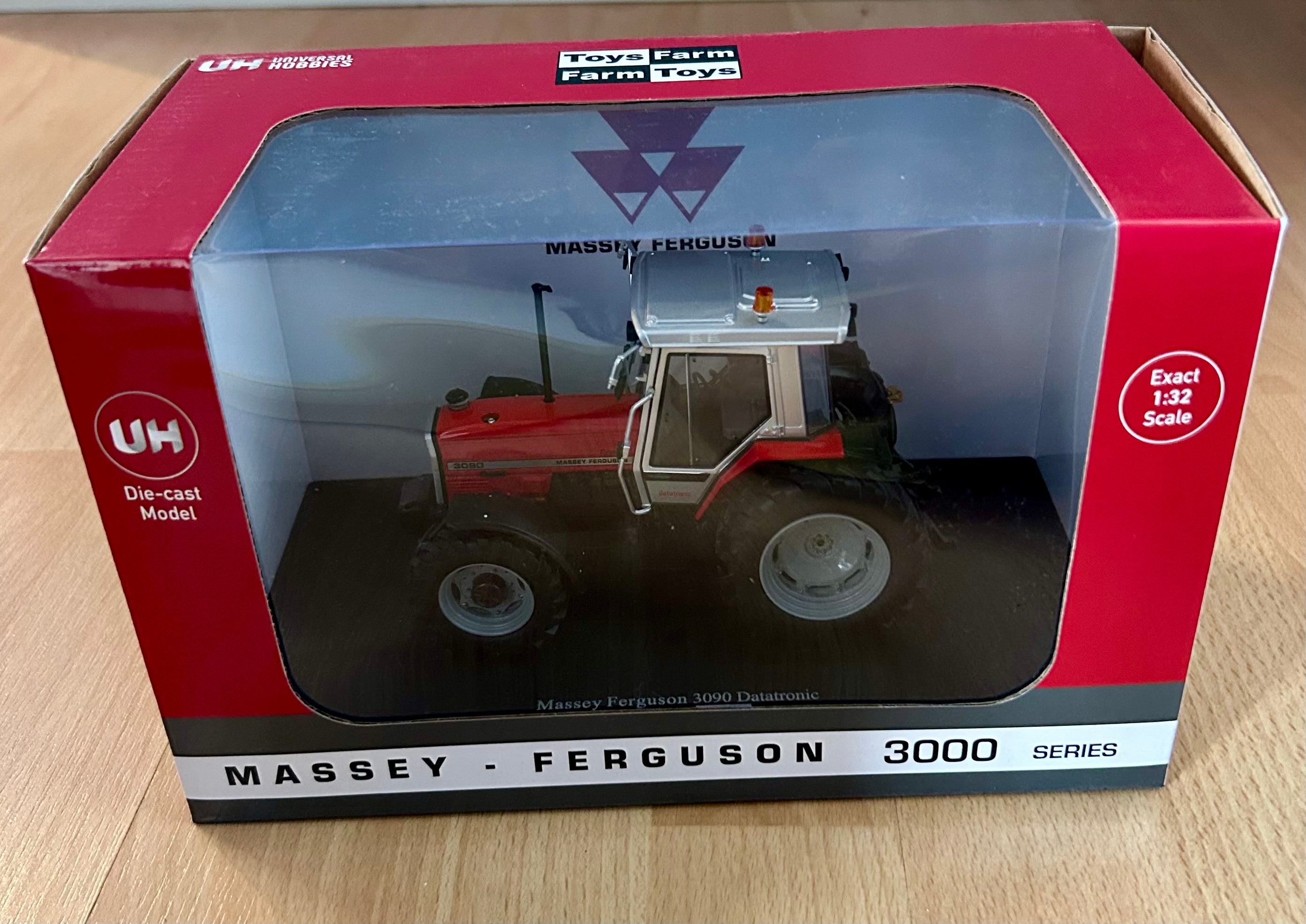 Universal Hobbies Massey Ferguson 3090 Datatronic 1:32 Scale