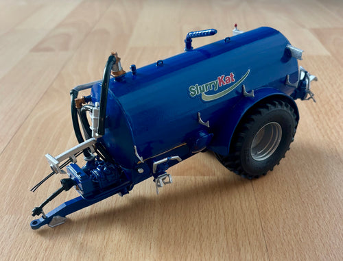 Agrimodelworks 1:32 Scale Scratchbuilt Slurrykat 2000g Tanker In Maserati Blue