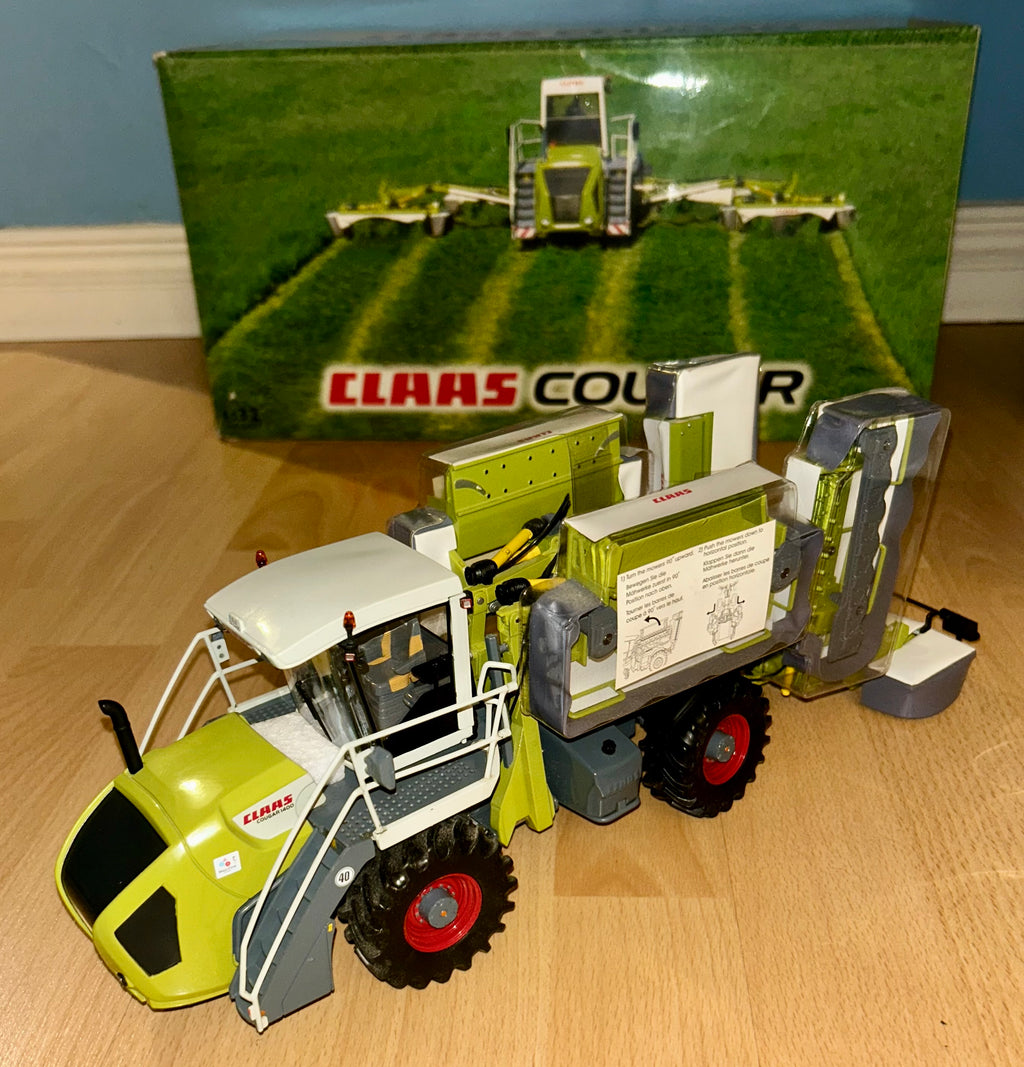 Universal Hobbies Claas Cougar Self Propelled Mower 1:32 Scale