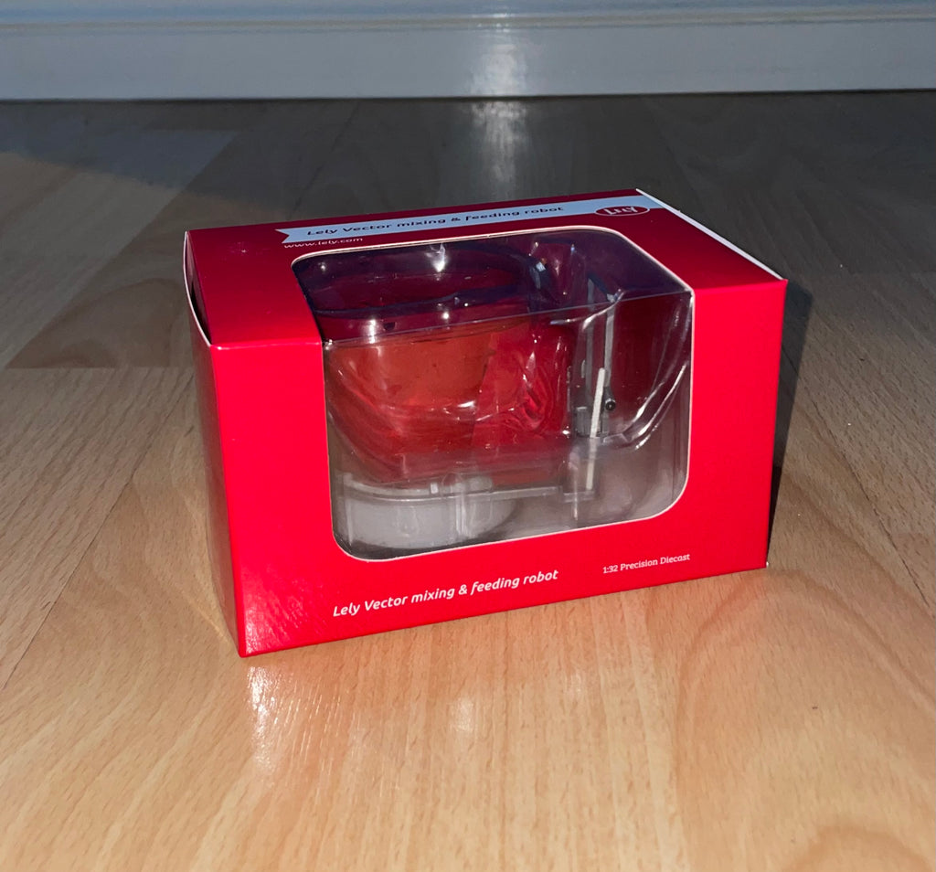 AT COLLECTIONS 1:32 SCALE LELY VECTOR FEEDING ROBOT