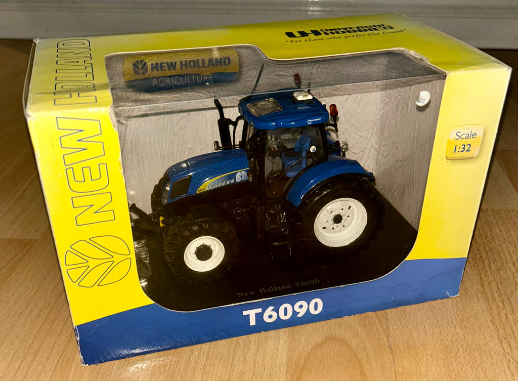 Universal Hobbies New Holland T6090 1:32 Scale