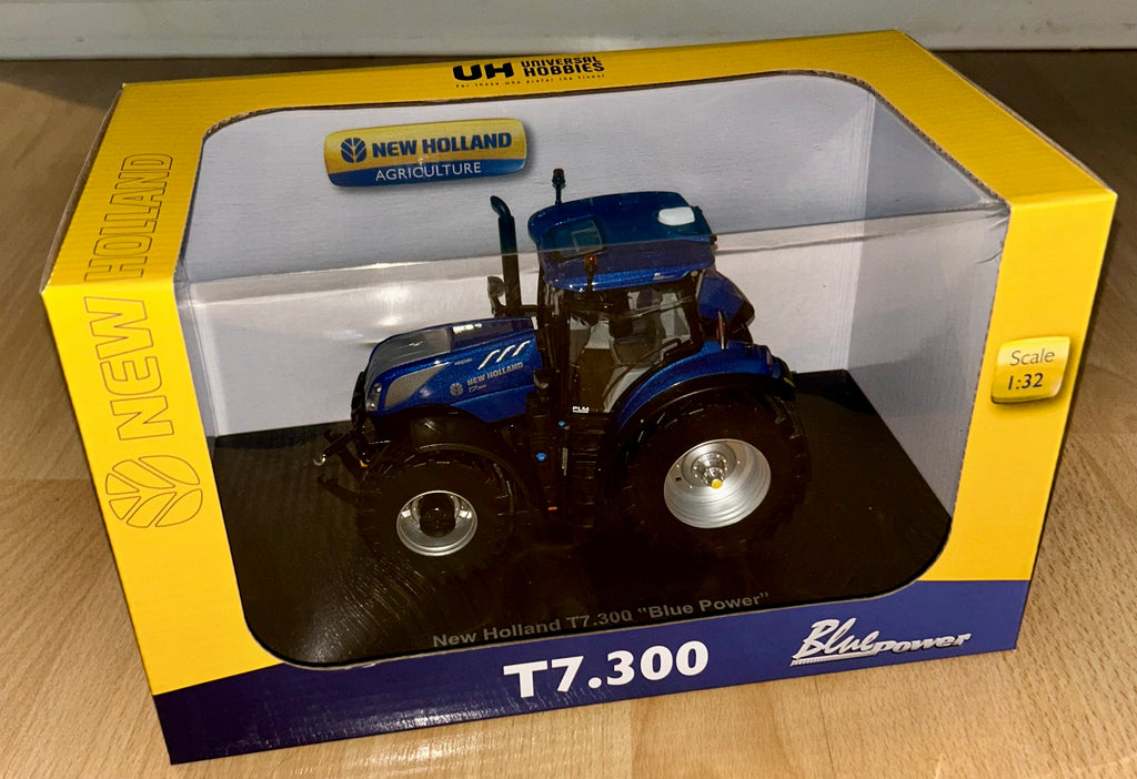 Universal Hobbies New Holland T7.300 Blue Power 1:32 Scale Tractor