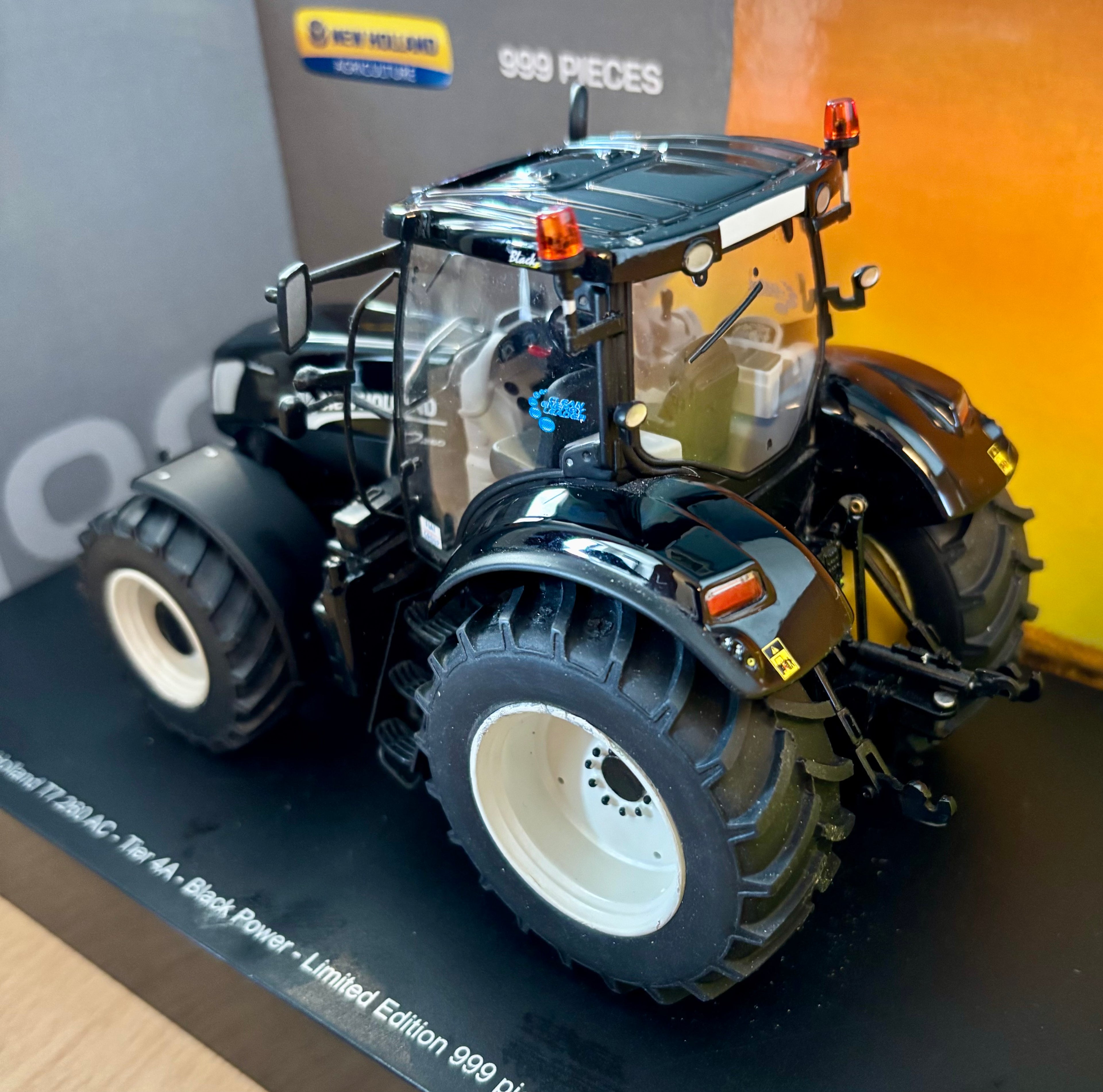 ROS New Holland T7.260 - Black Limited Edition 1:32 Scale - Rubber Wheels Added