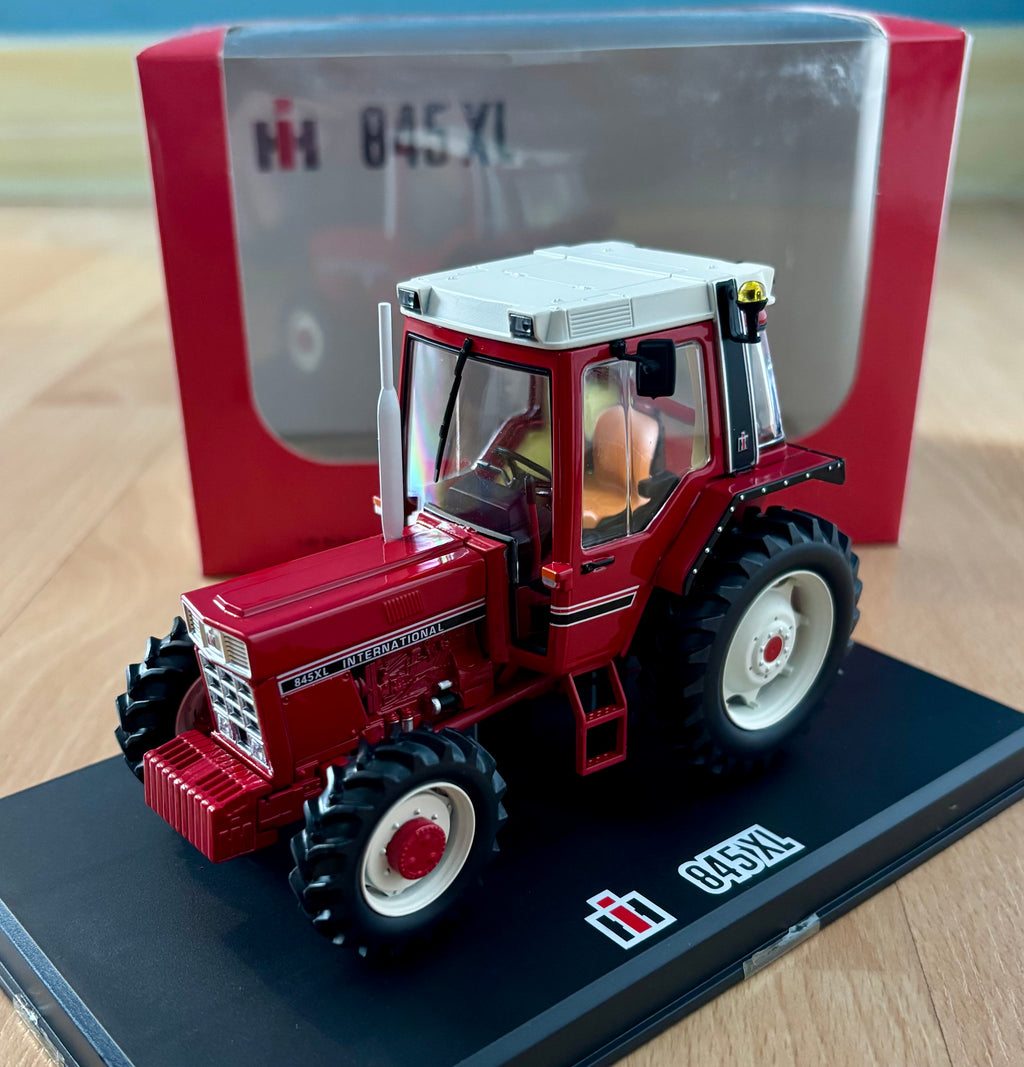 Replicagri International 845XL 4WD Tractor 1:32 Scale