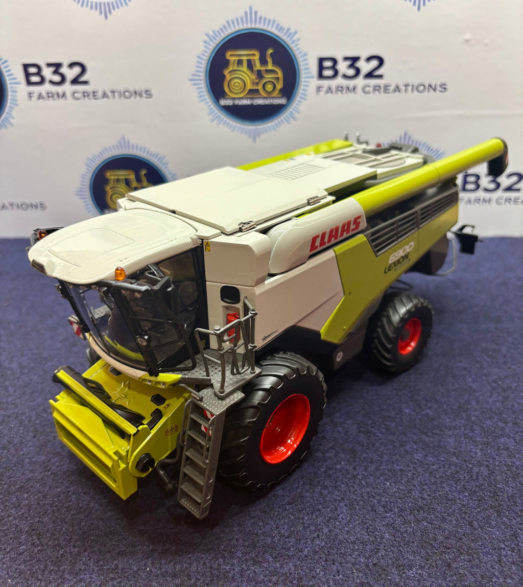 MARGE MODELS 1:32 SCALE CLAAS LEXION 6900 WITH HEADER AND TRAILER