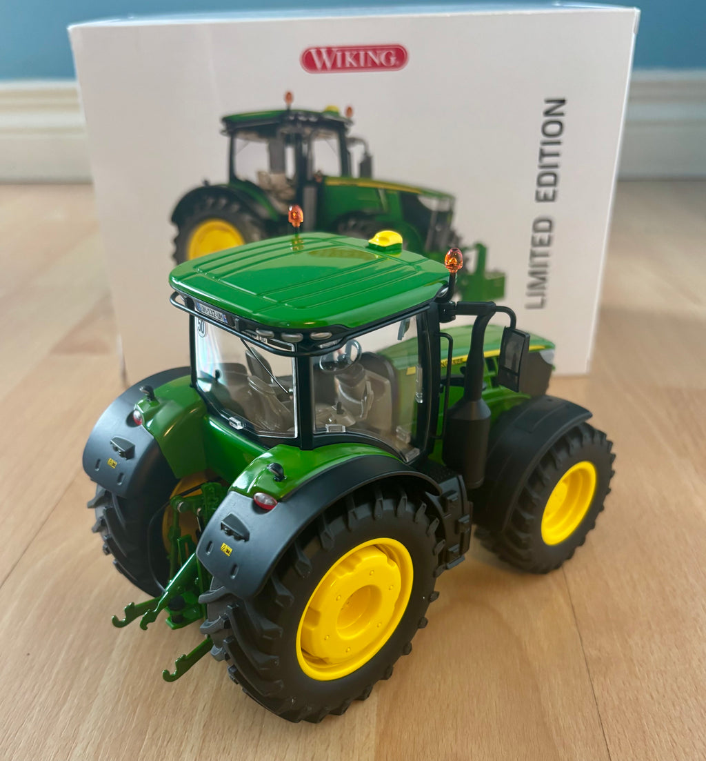 WIKING JOHN DEERE 7290R WITH FRONT WEIGHT AND WHEEL WEIGHTS 1:32 SCALE