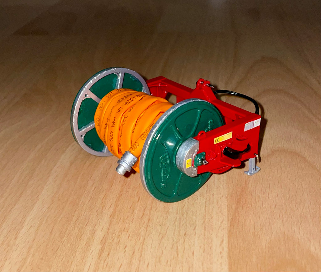 Scratchbuilt 1000m umbilical Front Reeler 1:32 Scale