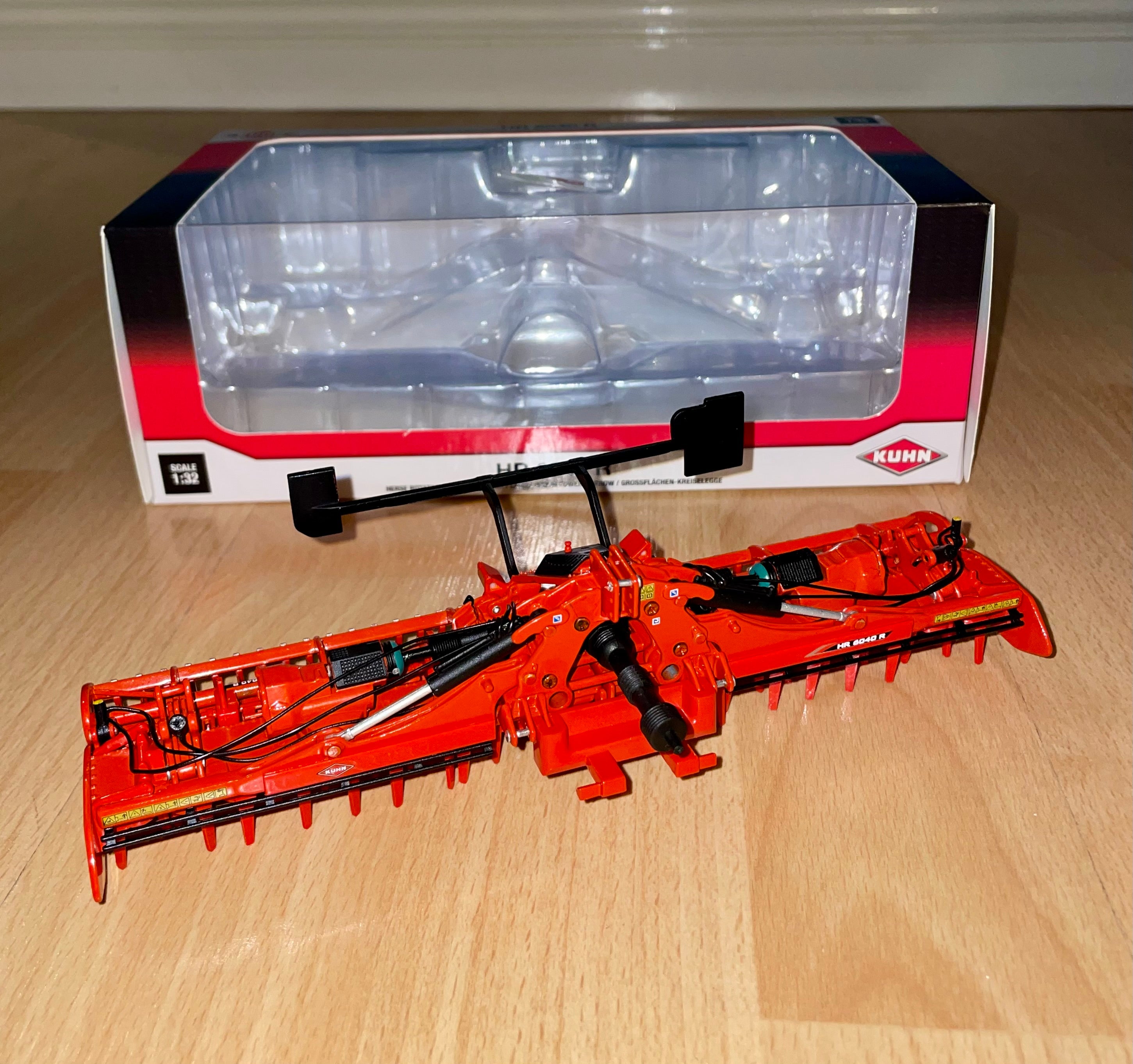 REPLICAGRI 1:32 SCALE KUHN HR 6040 R POWER HARROW