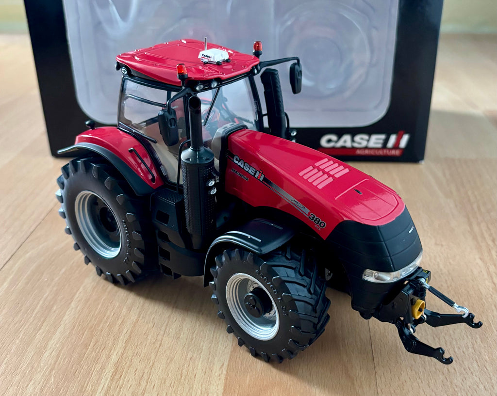 MARGE MODELS 1:32 SCALE CASE MAGNUM 380 TRACTOR