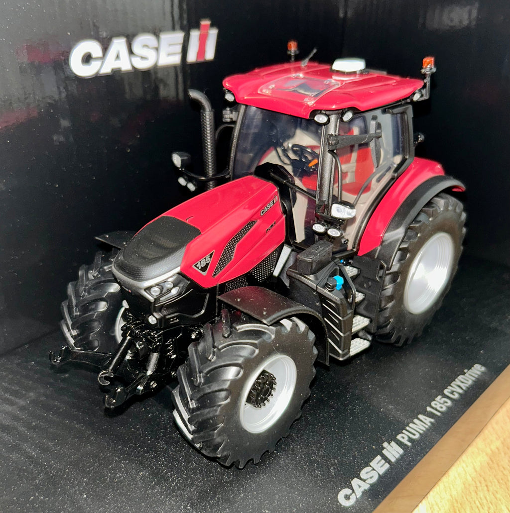 Universal Hobbies Case IH Puma 185 CVX Drive Tractor 1.32 SCALE