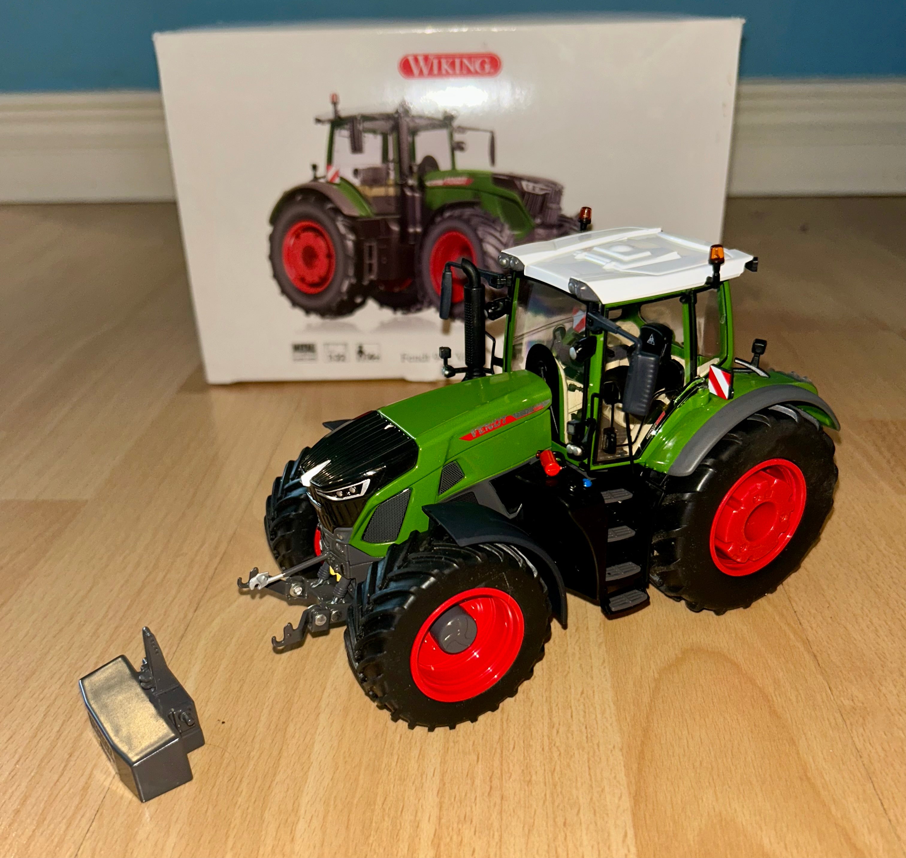 WIKING FENDT 942 VARIO 2023 1:32 SCALE