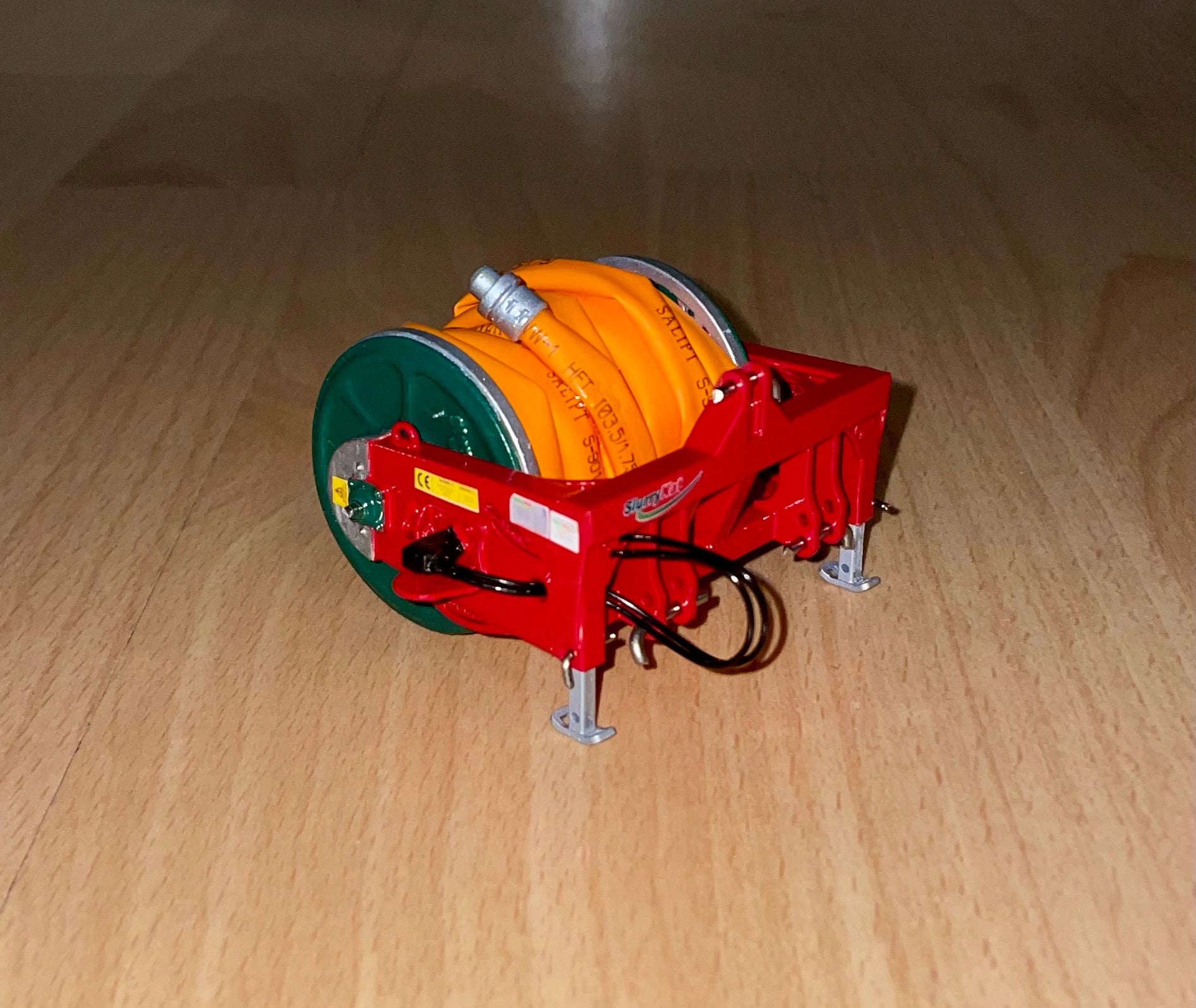 Scratchbuilt 600m umbilical Front Reeler 1:32 Scale