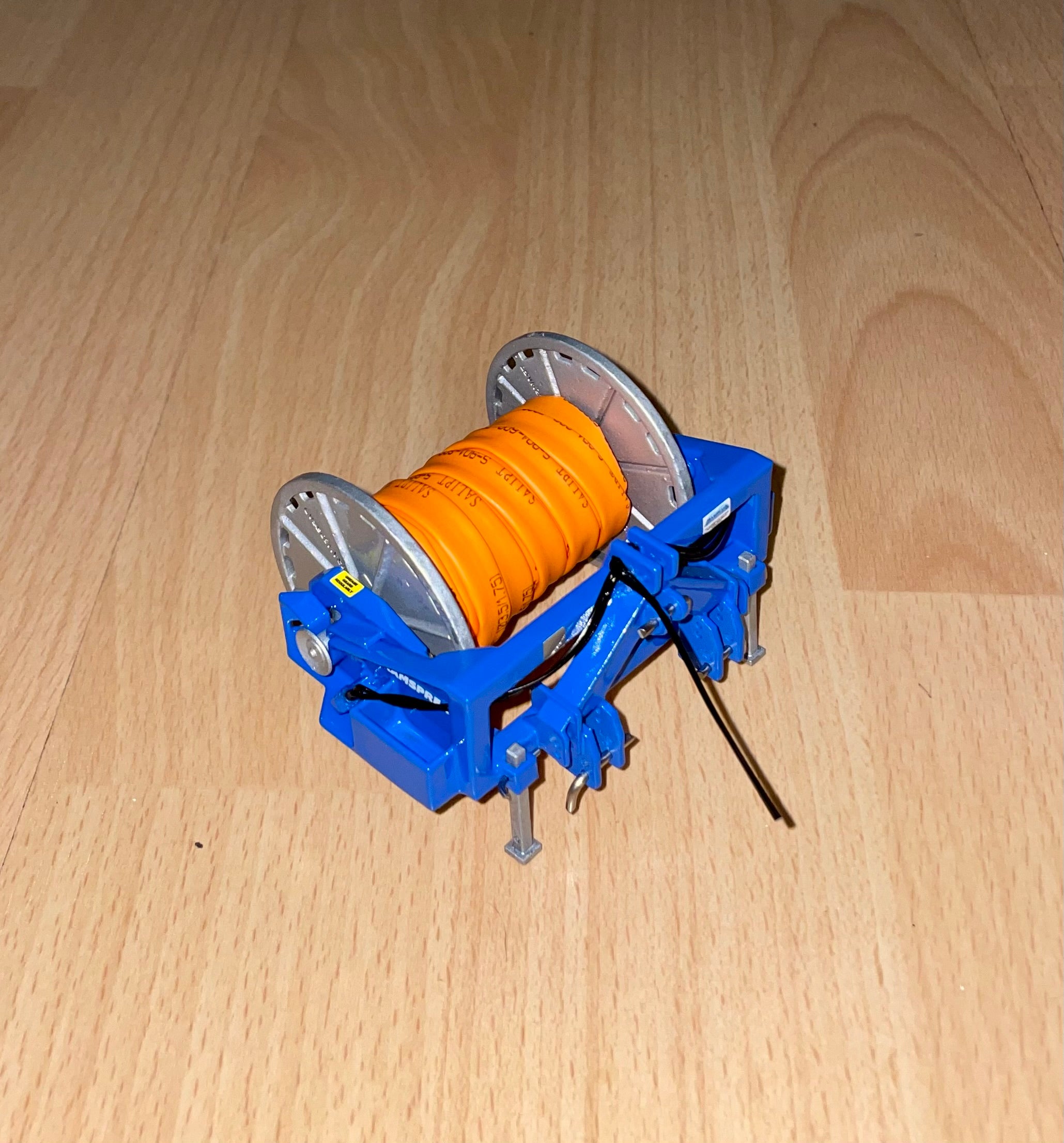 Scratch Built 1000m tramspread Dropout Front Reeler 1:32 Scale