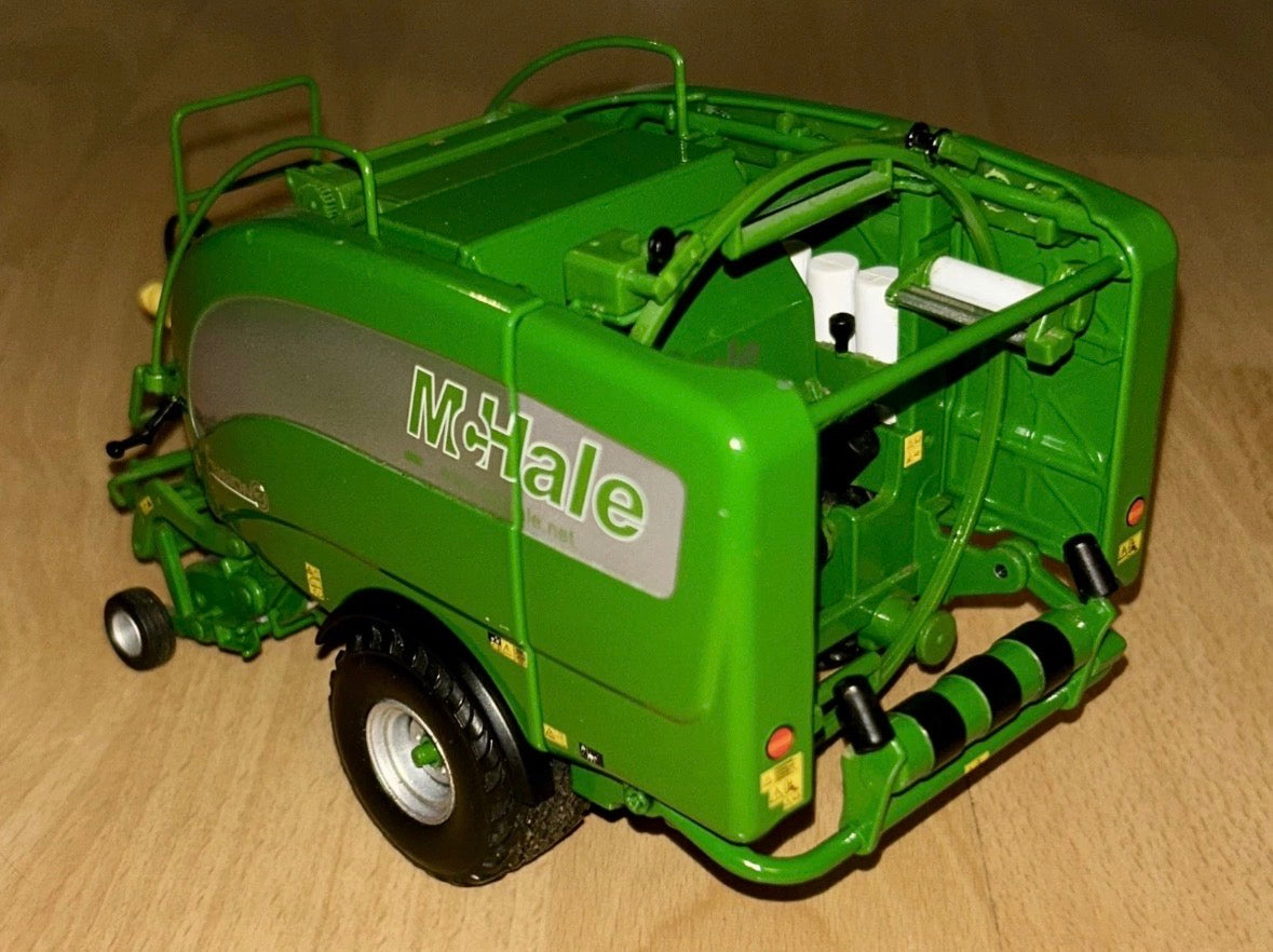 USK Mchale Fusion 3 Round Baler 1:32 Scale