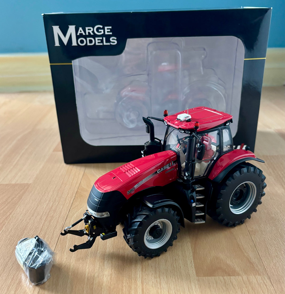 MARGE MODELS 1:32 SCALE CASE MAGNUM 380 TRACTOR