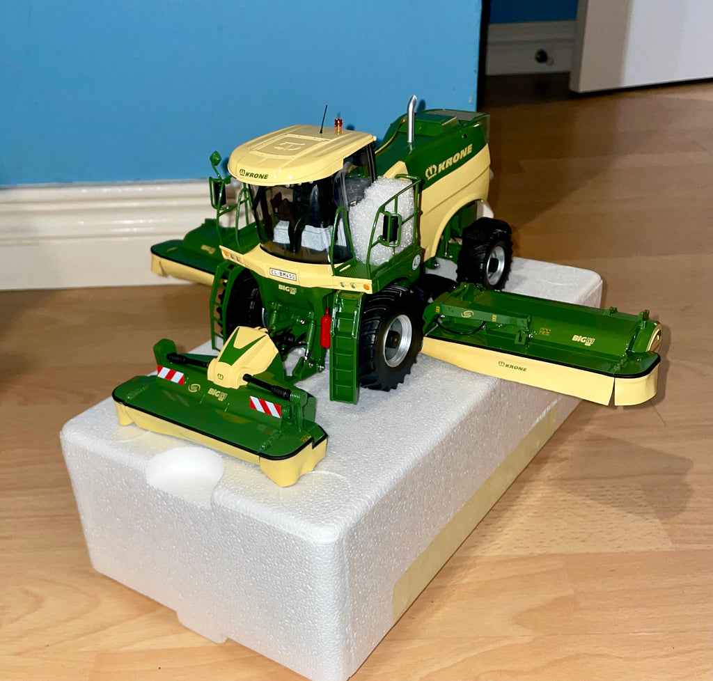 KRONE BIG M 450 1:32 Scale Model