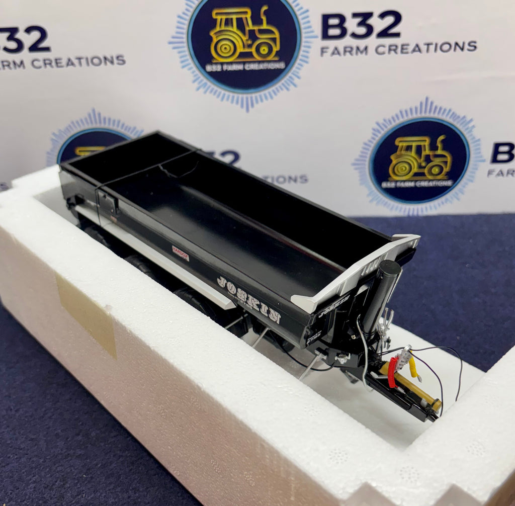 UNIVERSAL HOBBIES 1:32 SCALE JOSKIN KTP 27/65 TRAILER BLACK EDITION