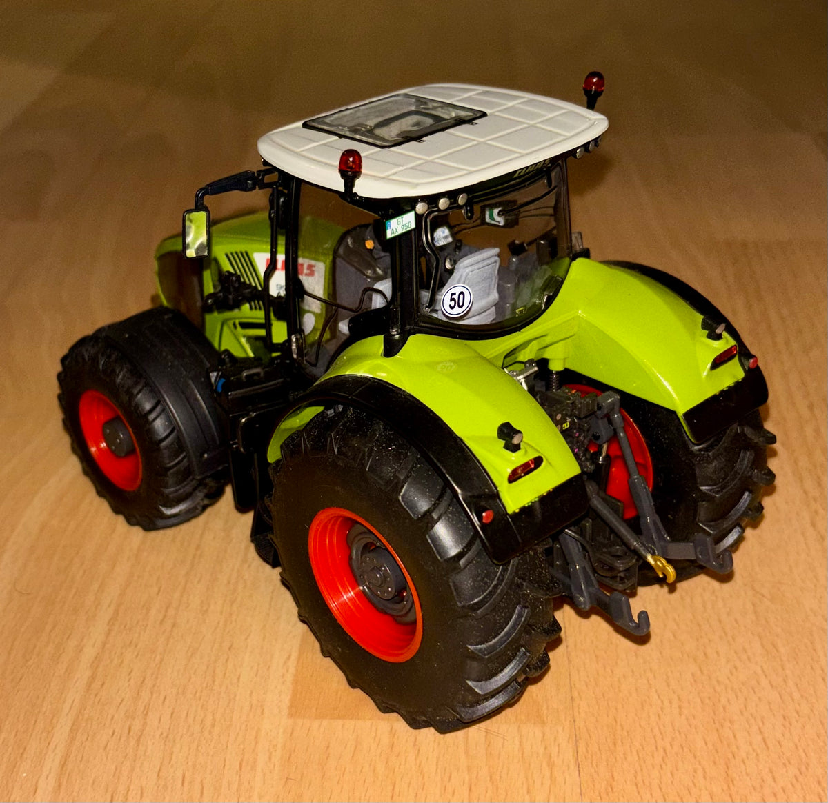 WIKING CLAAS AXION 950 1:32 SCALE - NO BOX