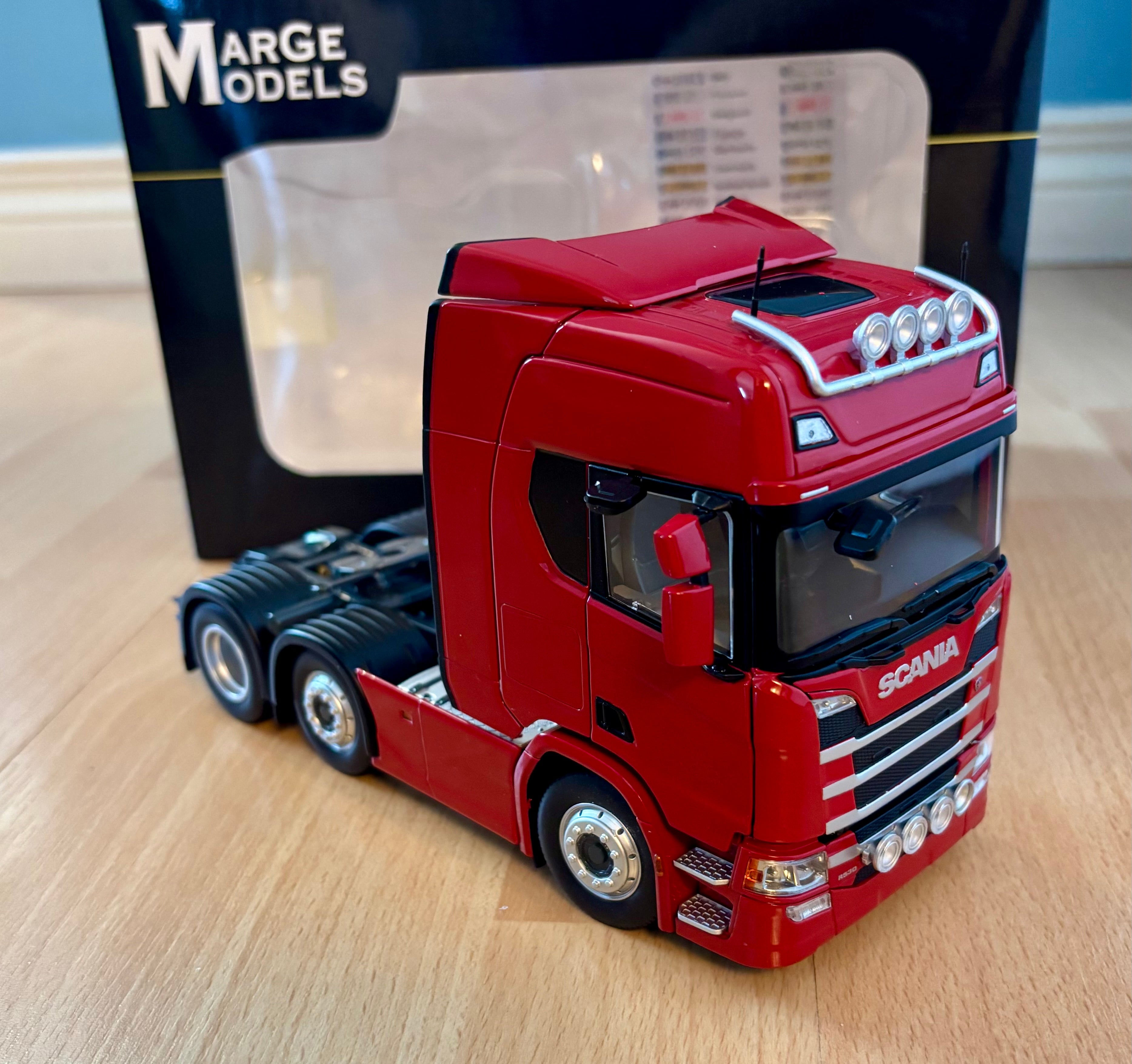 MARGE MODELS 1:32 SCALE SCANIA R500 6X2 LORRY IN RED