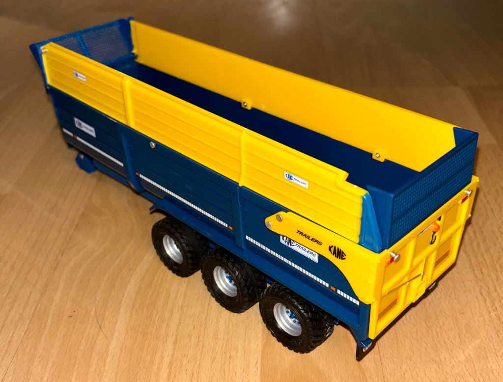 Customised Britains Kane Tri-Axel Silage Trailer 1:32 Scale With P32 Wheels