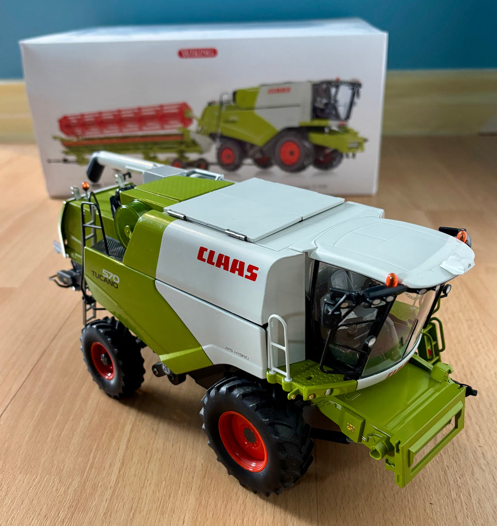 WIKING 1:32 SCALE CLAAS TUCANO 570 COMBINE HARVESTER WITH HEADER AND TRAILER