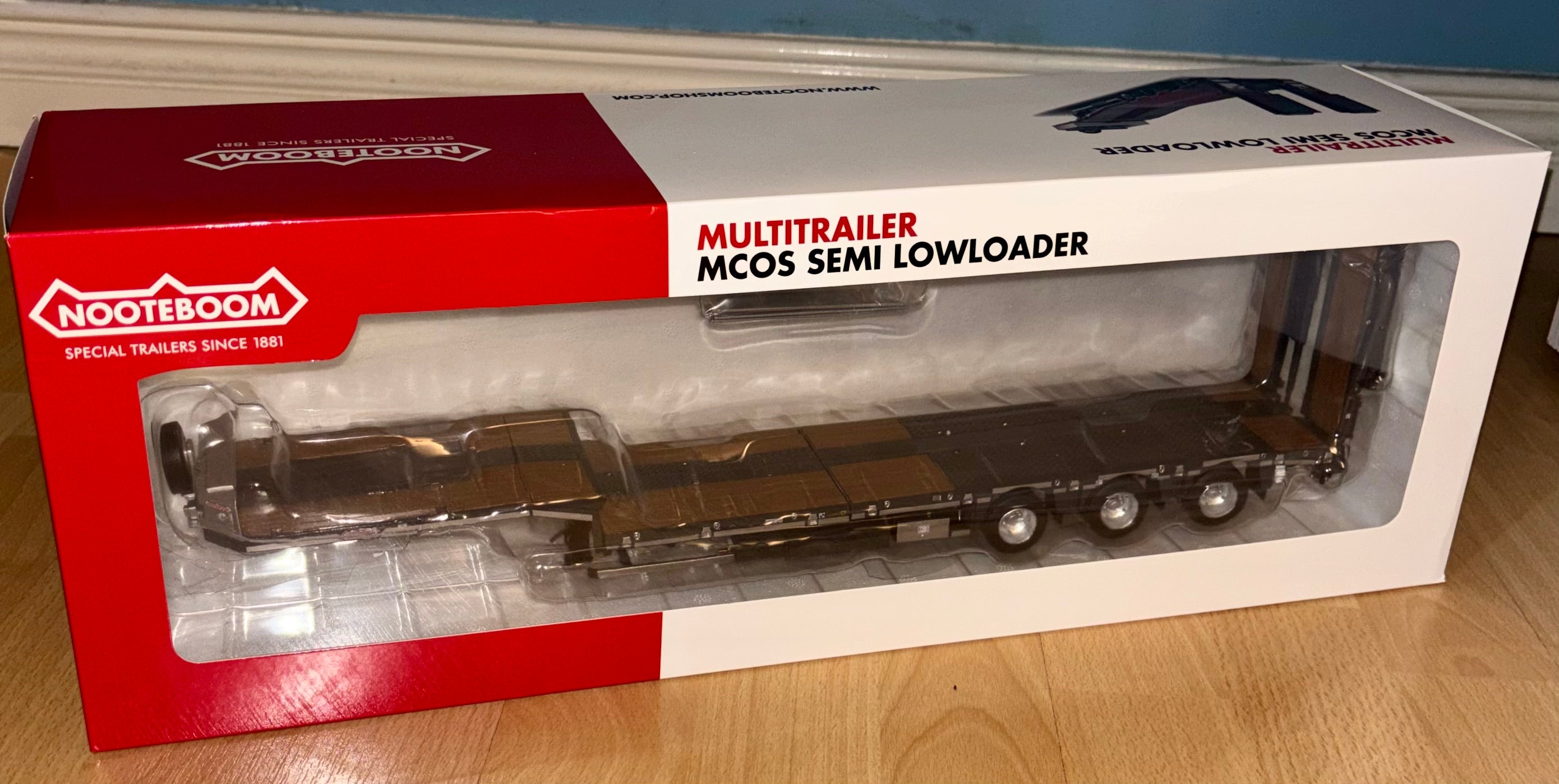 MARGE MODELS NOOTEBOOM BLACK LOW LOADER 1:32 SCALE