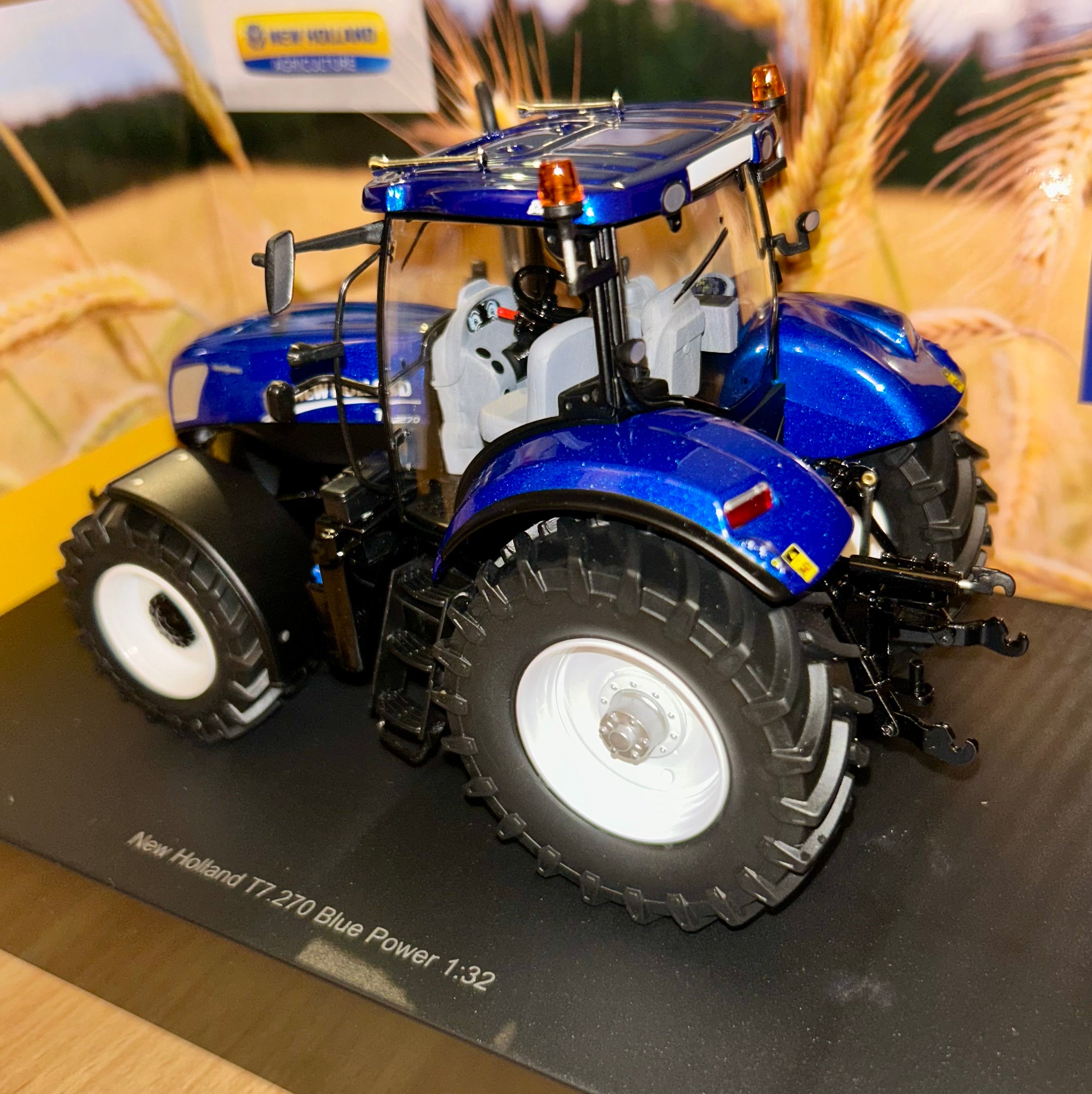 ROS 1:32 SCALE NEW HOLLAND T7.270 BLUE POWER TRACTOR 2011-2013 WHITE RIMS