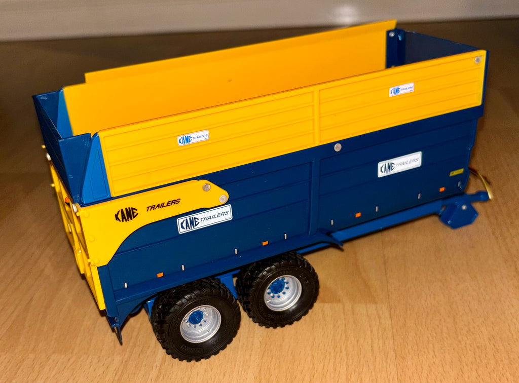 Customised Britains Kane Twin Axel Silage Trailer 1:32 Scale With P32 Wheels