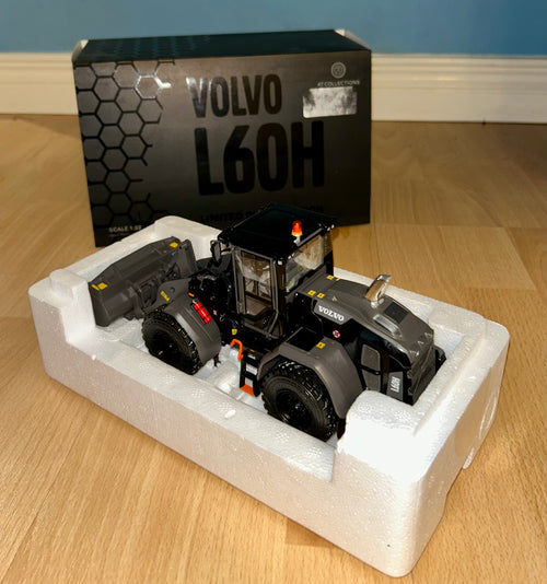 AT COLLECTIONS 1:32 SCALE VOLVO L60H WHEEL LOADER, BLACK EDITION