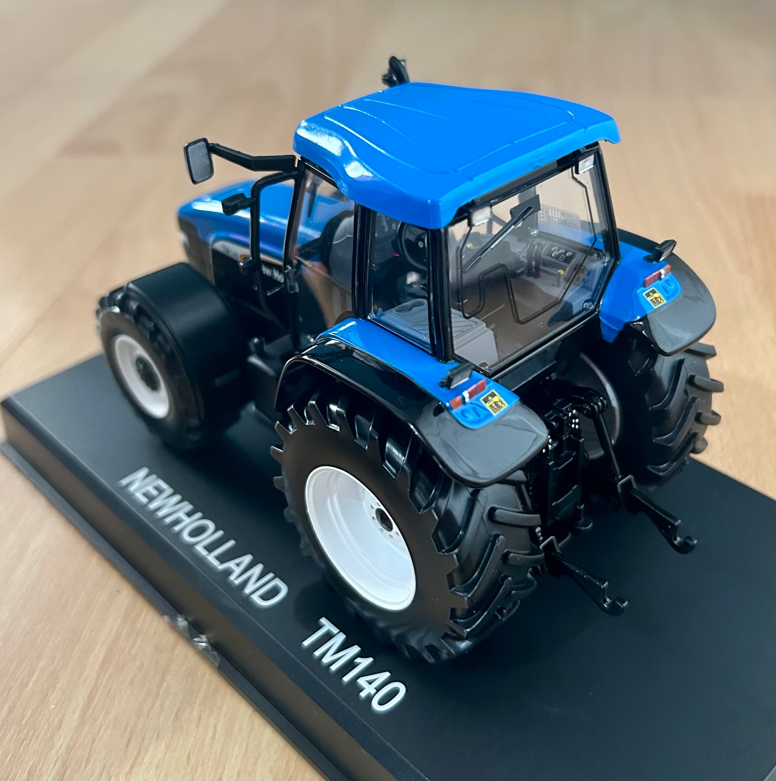 REPLICAGRI NEW HOLLAND TM140 TRACTOR 1:32 SCALE