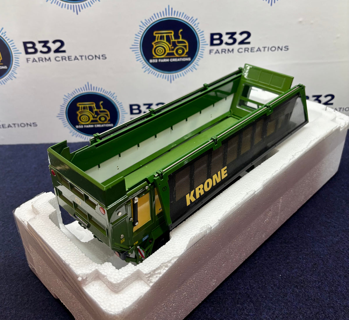 ROS Krone GX 440 Tri Axle Trailer 1:32 Scale