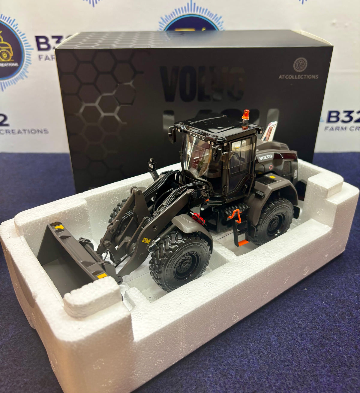 AT COLLECTIONS 1:32 SCALE VOLVO L60H WHEEL LOADER, BLACK EDITION