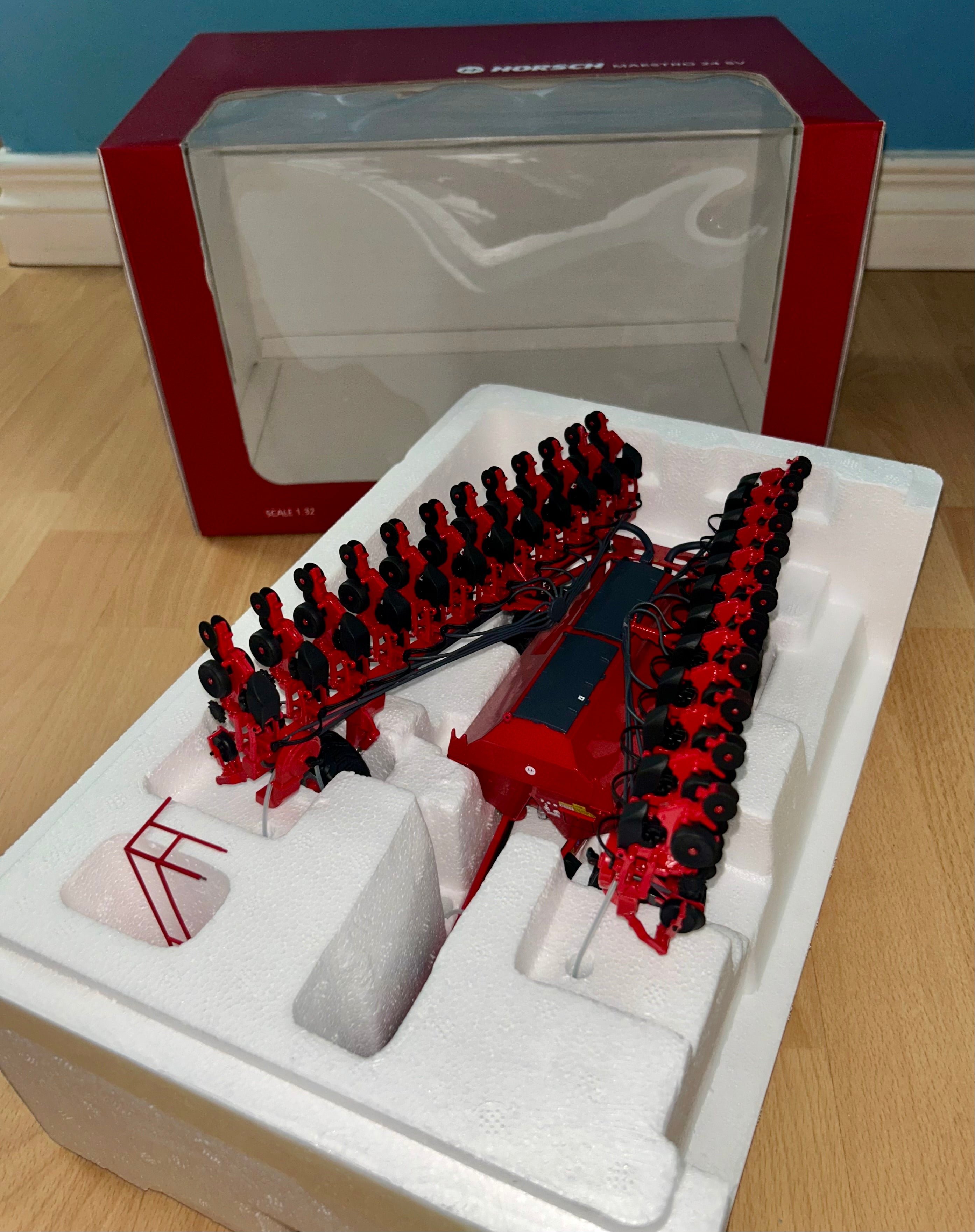 NEW - ROS Horsch Maestro 24 SV trailed seed drill in 1:32 scale. Big drill perfect for any cabinet or display!