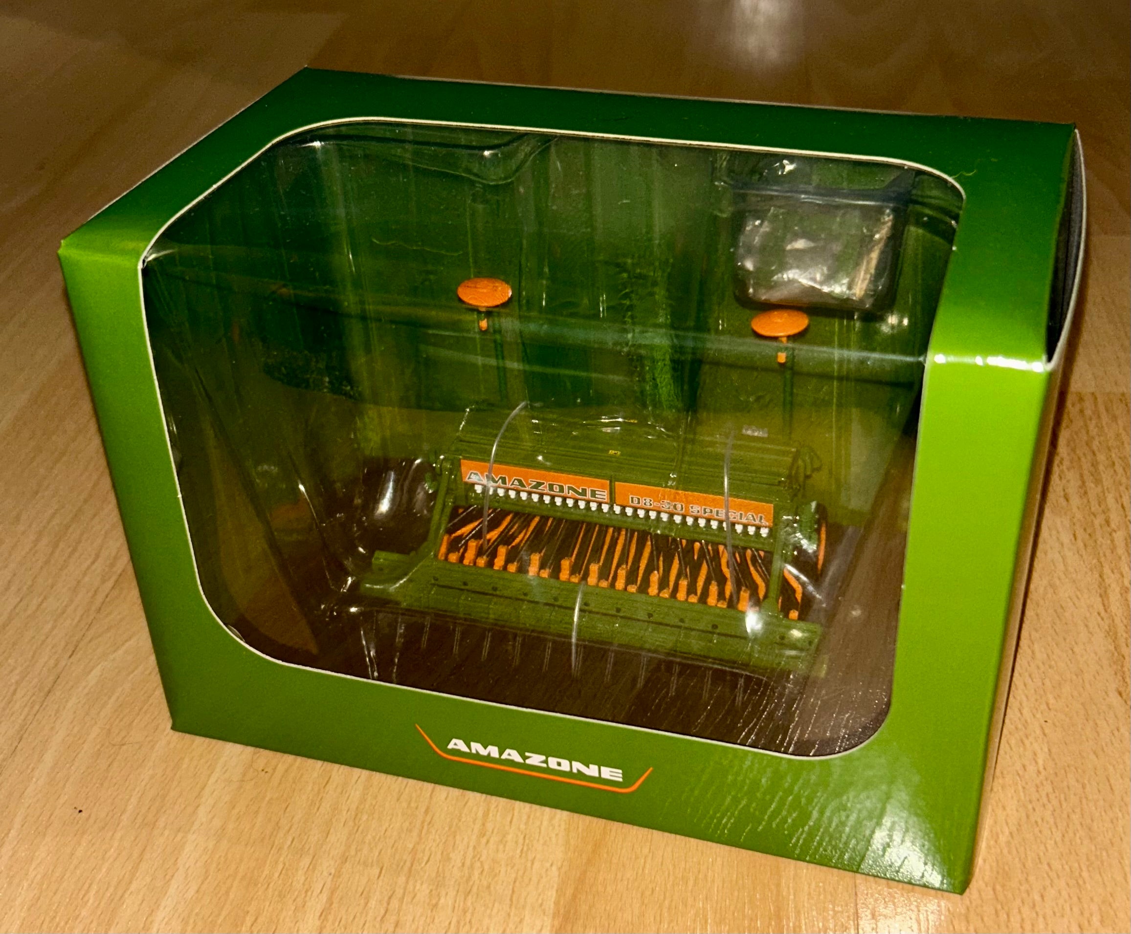 REPLICAGRI - AMAZONE D8-30 Special - 1:32 Scale