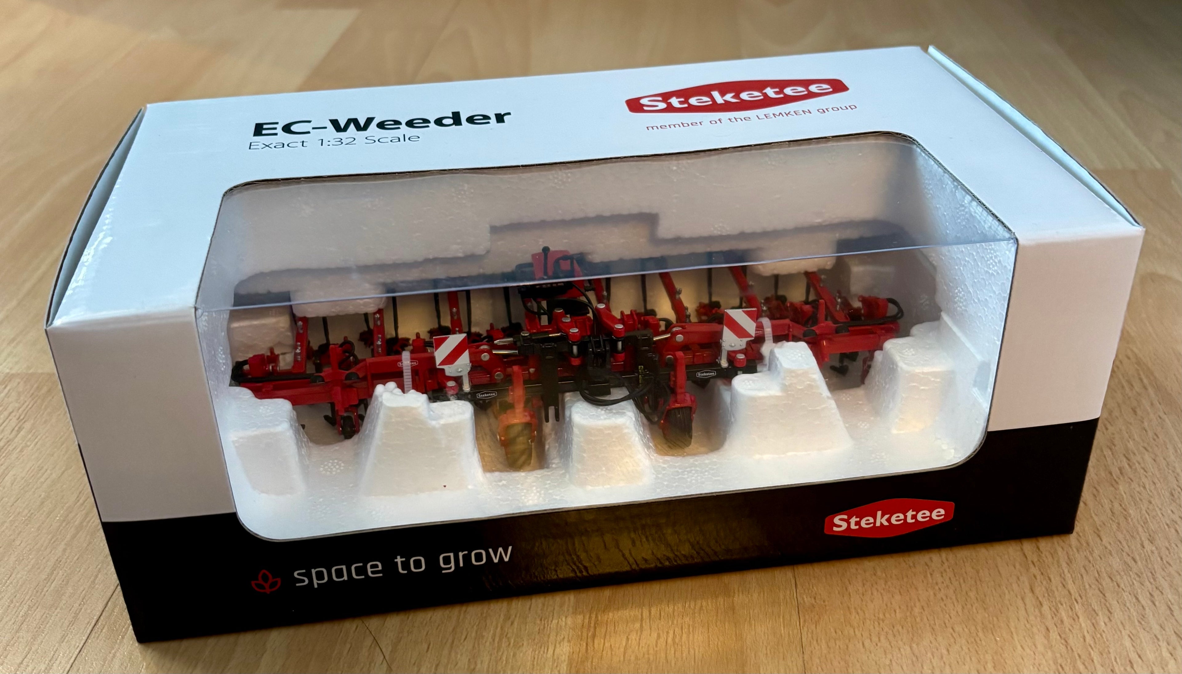 ROS 1:32 SCALE LEMKEN STEKETEE EC WEEDER