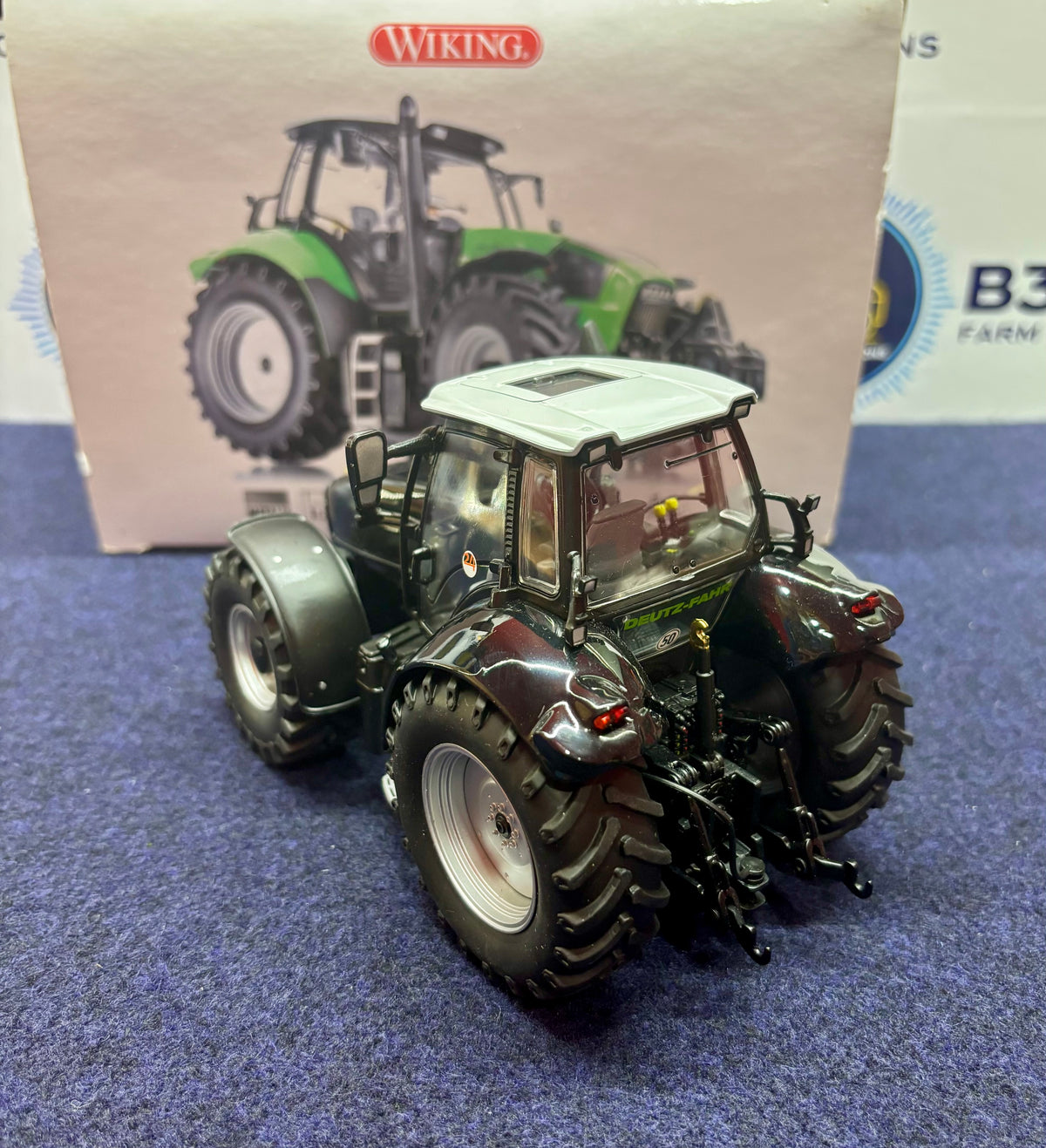 Universal Hobbies Deutz Agrotron TTV 630 1:32 Scale - Custom Painted Black
